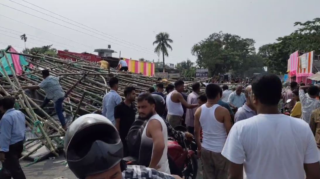 পূজাৰ গেট ভাঙি ৰাষ্ট্ৰীয় ঘাইপথৰ ওপৰত বাগৰি পৰে । ক’ত সংঘটিত হৈছে এই ঘটনা ?