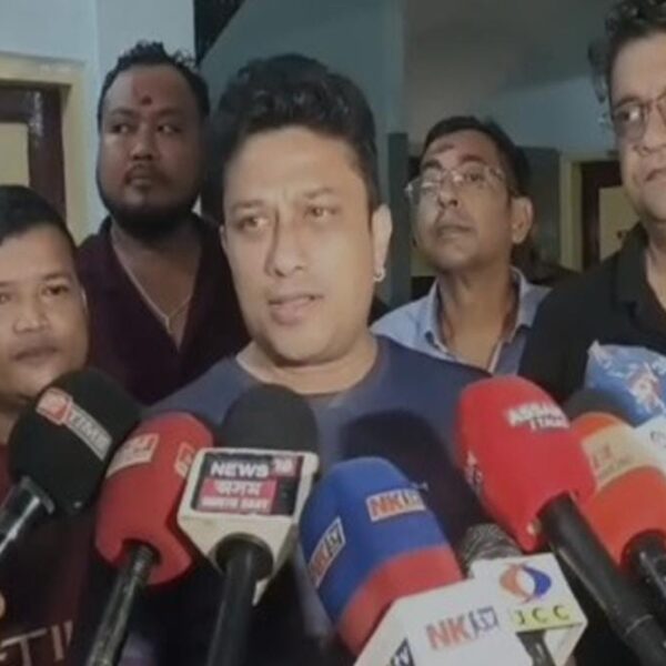 জাগীৰোডৰ ‘গণেশ টকিজ’ চিনেমা হলত উপস্থিত শ্যামন্তক গৌতম