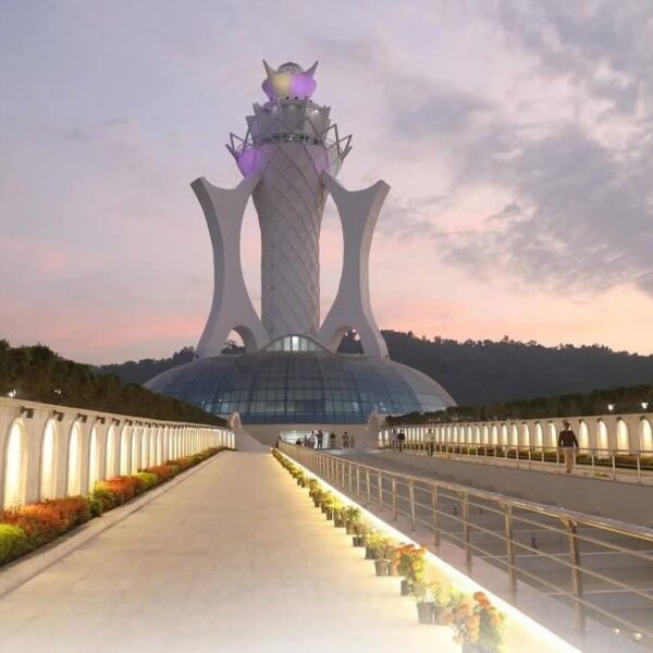 আজি শ্বহীদ দিৱস