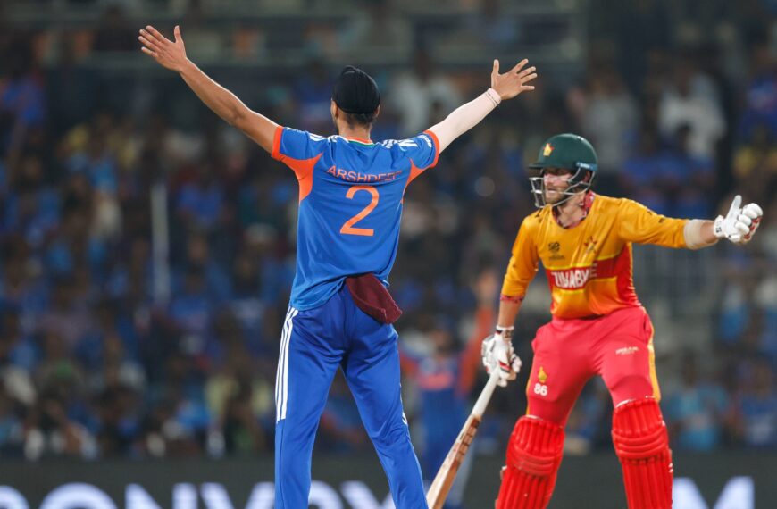 জিম্বাবুৱেক ৭২ ৰাণত পৰাস্ত কৰে ভাৰতে