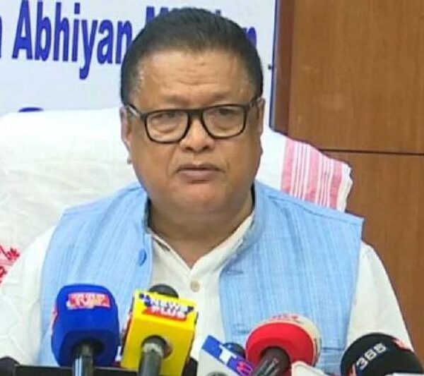 ডিব্ৰুগড় বিশ্ববিদ্যালয়ৰ ছাত্ৰ প্ৰতিনিধি দলক দুৰ্ব্যৱহাৰ শিক্ষা মন্ত্ৰী&hellip;