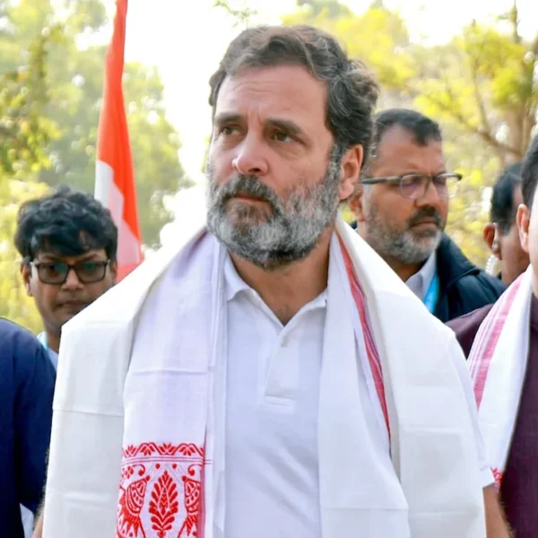 বিশ্বনাথৰ বিশাল জনসভাত ৰাহুল গান্ধীৰ নিৰ্বাচনী প্ৰচাৰ