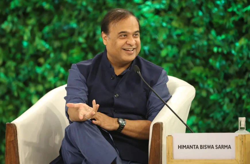 ভাগৱত গীতাত ধৰি গৌৰৱ গগৈৱে বিদেশত সম্পত্তি নাই বুলি শপত খাওকঃ  মুখ্যমন্ত্ৰী হিমন্ত বিশ্ব শৰ্মা