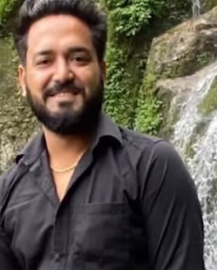 মহানগৰীৰ ৰুদ্রাক্ষ মলৰ পিছফালে উদ্ধাৰ এজন যুৱকৰ মৃতদেহ