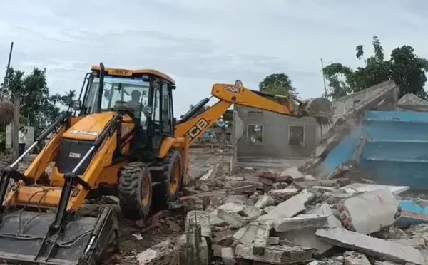 পশ্চিমবংগত আৰম্ভ উচ্ছেদ অভিযান