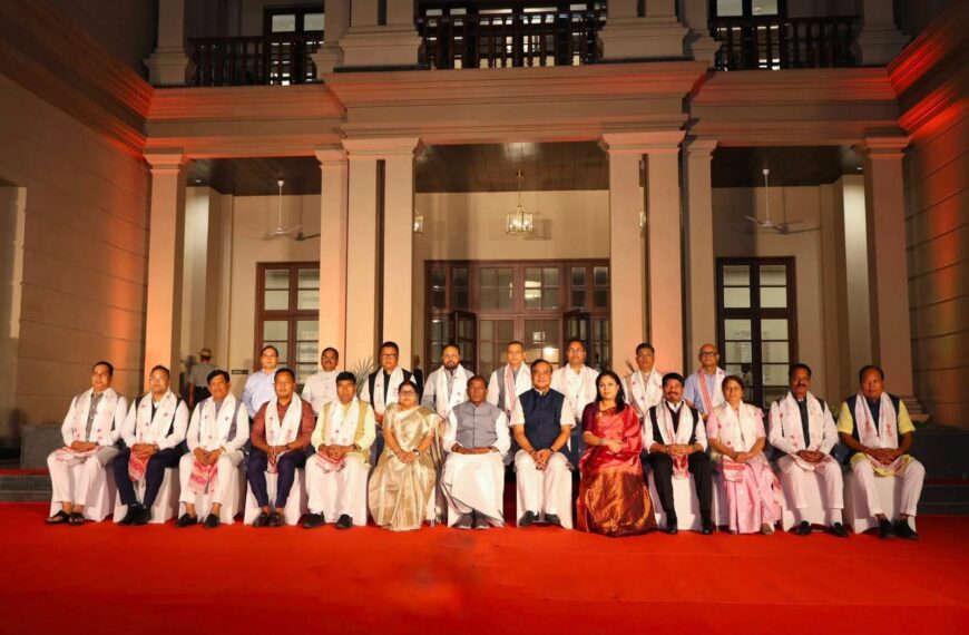 বহু জল্পনা কল্পনাৰ অন্তত বিতৰণ হ’ল হিমন্ত বিশ্ব শৰ্মাৰ মন্ত্ৰীসভাৰ দপ্তৰ