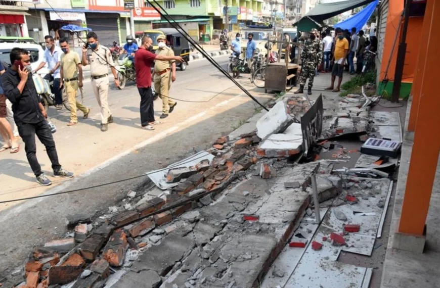 ধ্বংস হ’বলৈ ওলাইছে নেকি পৃথিৱী